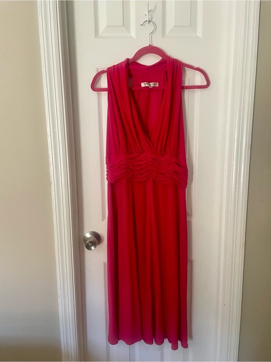 Evan Picone Dresses & Skirts - Evan Picone Hot Pink Sleeveless V-Neck Midi Dress